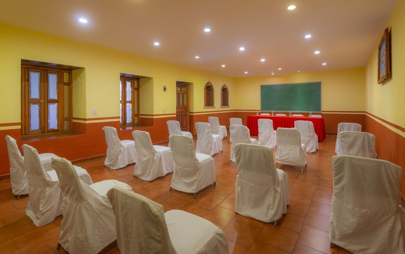 Salón Camelinas
